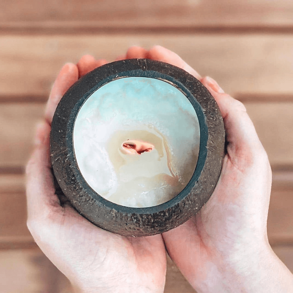 gardenia scent coconut shell candle